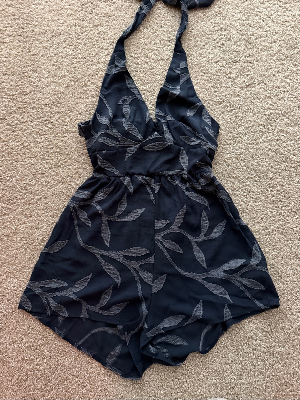 SHEIN Black Leaf-Print Halter Romper